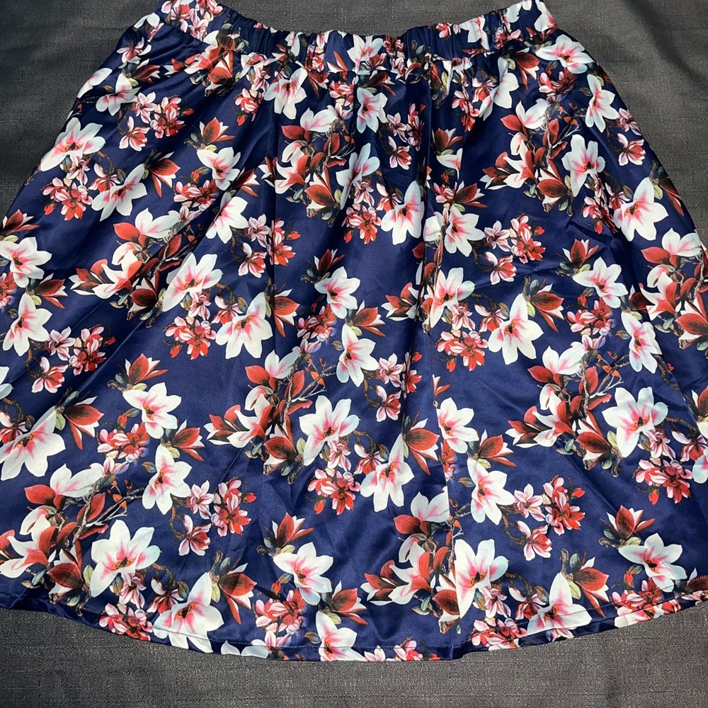 Society Plus Floral Skirt 22/24